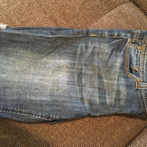 Short/Jean - Picture 3 of 3